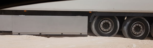 Lastwagen an der Grenze zu Mauretanien